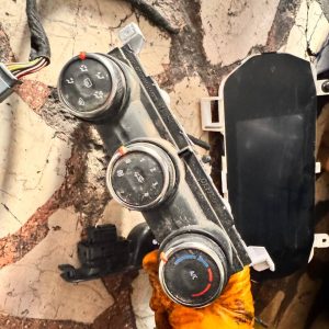 Renault Clio 5.5 Çıkma Klima Kumanda Paneli Analog