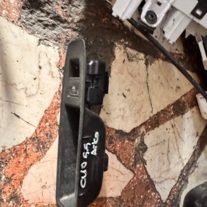 Renault Clio 5.5 Çıkma Sağ Arka Cam Açma Düğmesi Çerçeve