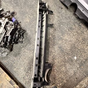 Renault Clio 5 Çıkma Arka Tampon Demiri