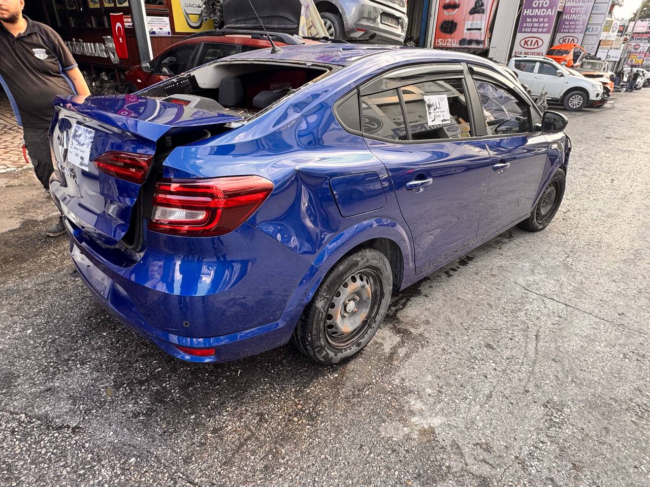 Renault Taliant Çıkma Arka Tampon Renault Taliant Çıkma Arka Tampon